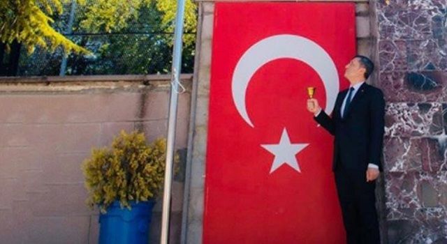 Okullar açılıyor dersler başlıyor