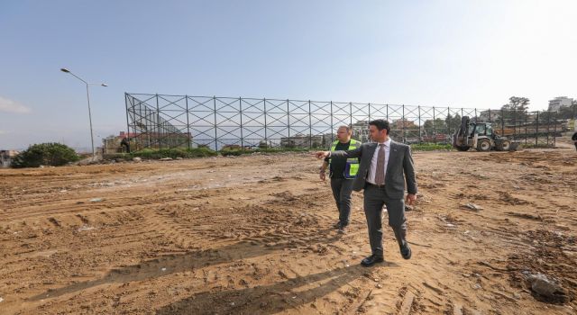 Bayraklı yeni bir spor tesisi kazanıyor