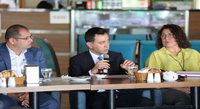 Başkan İrfan Önal, muhtarlarla buluştu
