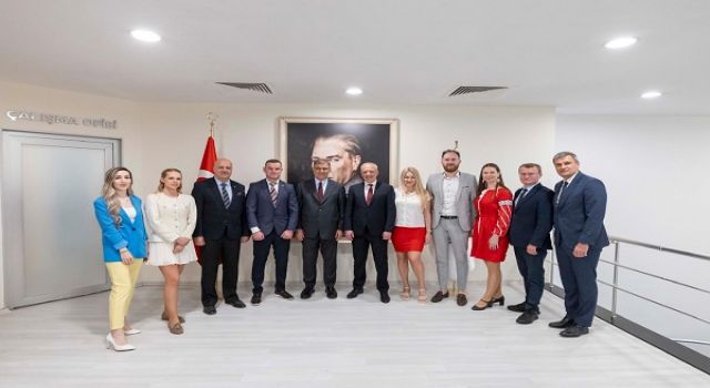 Başkan Tugay’ın diplomasi trafiği