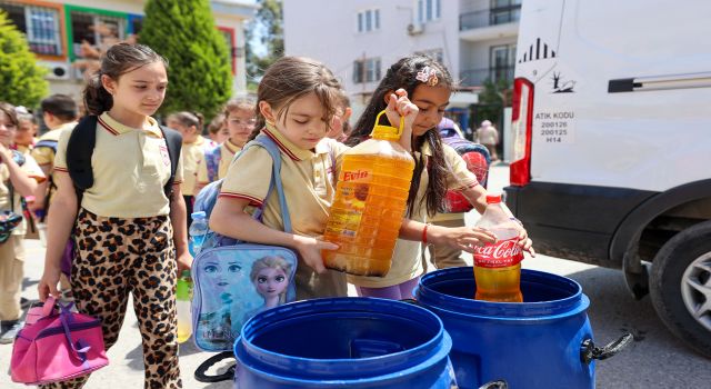Buca’da çocuklar sıfır atık konusunda bilinçlendiriliyor