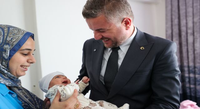 Buca’nın miniklerine “Merhaba Bebek” paketi