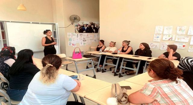 Çiğli Belediyesi’nden anneler için bilgilendirici seminer
