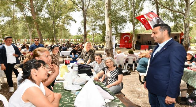 Çiğlili kadınlar Anneler Günü Pikniği'nde buluştu