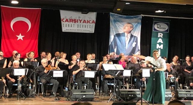 Karşıyaka Sanat Derneği'nden muhteşem konser