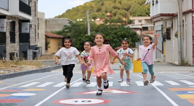 Buca’nın oyun sokakları artıyor...