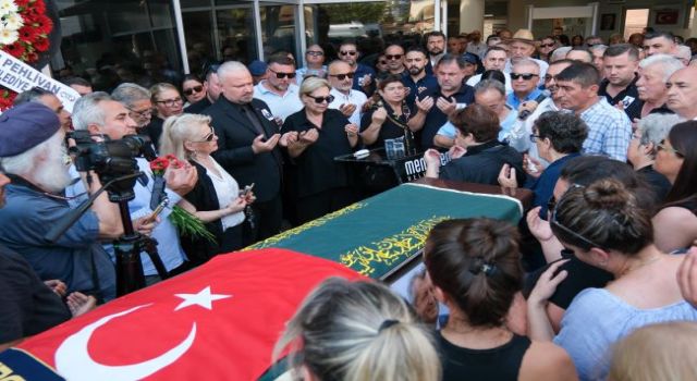 Menemen Belediyesi'nde Tahir Şahin’e son görev...
