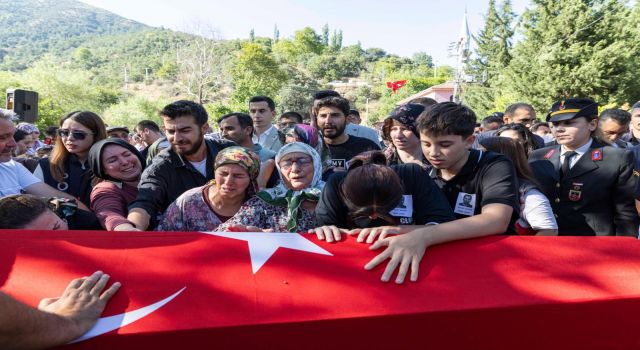 Yangının kahraman şehidi son yolculuğuna uğurlandı