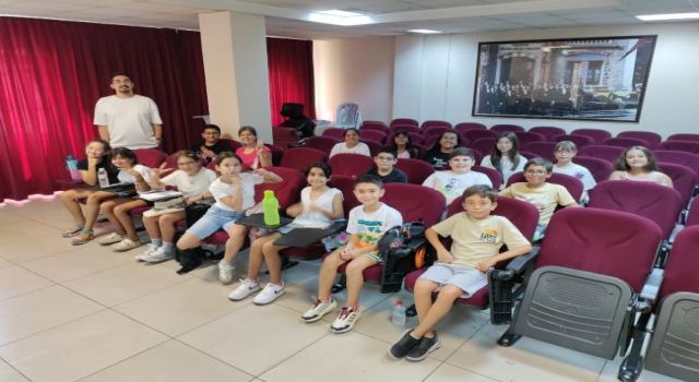 Çiğli Belediyesi Gençlik Tiyatrosu yeni sezon için çalışmalara başladı