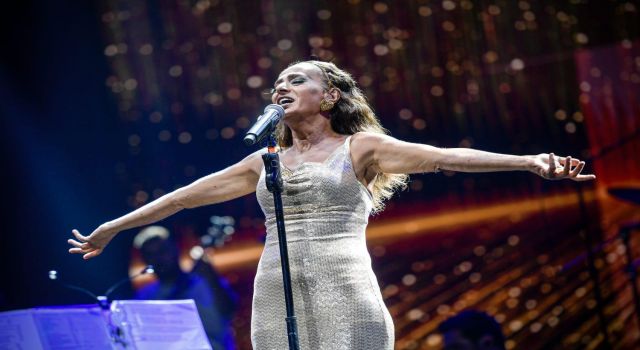 İEF’de Yıldız Tilbe rüzgarı esti