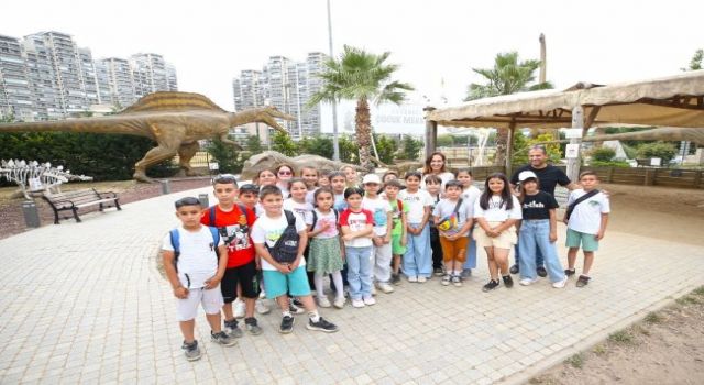 Yenilenen yüzüyle çocukları bekliyor