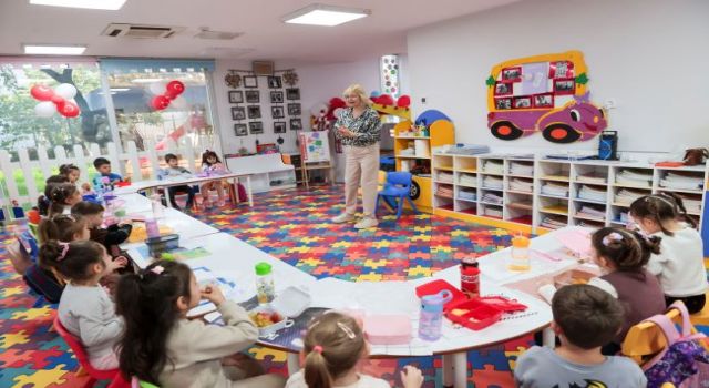 Buca Belediyesi’nden ilçenin miniklerine diş sağlığı eğitimi