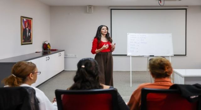 Buca'da diksiyon ve sunuculuk kursu