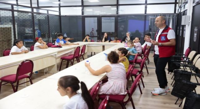 Konaklı çocuklara Afet Farkındalık Atölyesi  