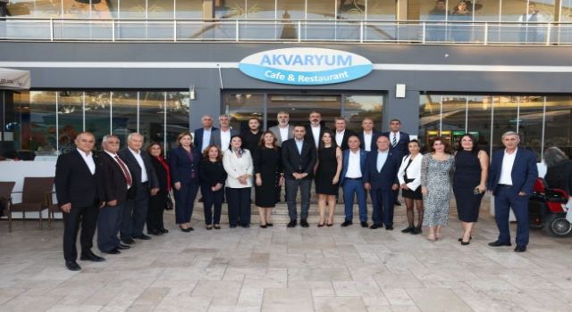 Çiğli Belediye Başkanı Yıldız, muhtarlarla bir araya geldi