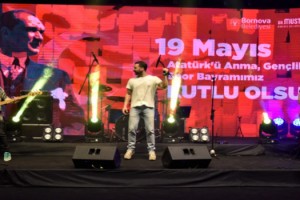 Bornovalı gruplar sahne alacak