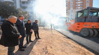 Buca’da değişim yol çalışmaları ile devam ediyor