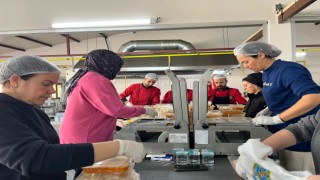 Menemen'in kazanlarında bereket ve dayanışma kaynıyor