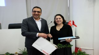 Balçova’da kursiyer annelere sertifika 