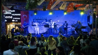 19 Mayıs Gençlik Festivali Küçükpark’ta başladı  