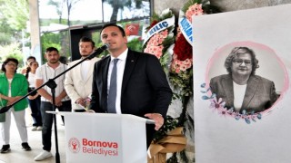 Bornova Belediyesi, emektar bürokratını onurlandırdı