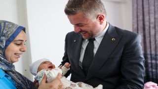 Buca’nın miniklerine “Merhaba Bebek” paketi