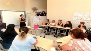 Çiğli Belediyesi’nden anneler için bilgilendirici seminer