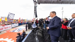 “Hep beraber aydınlığa kavuşacağız”