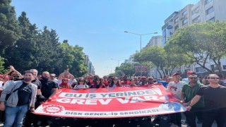 İzmir'de grev başladı, kentte hizmetler aksadı