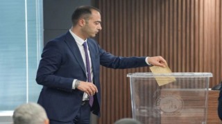 CHP 30 yıl sonra kazanmıştı... Gaziosmanpaşa Belediyesi AKP'ye geçti 