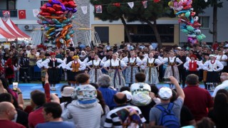 Kemalpaşa Kiraz Festivali'nden dev karo