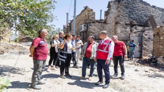 Tugay yanan köyler için 'İzmir Dayanışması'nı başlattı