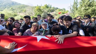 Yangının kahraman şehidi son yolculuğuna uğurlandı