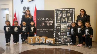 Bornova’da minik yüreklerden Atatürk’e duygusal anma  