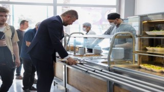 Buca’da dayanışma sofrası her gün büyüyor