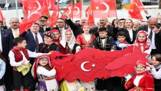 “Cumhuriyetimizin nesilden nesile bekçileriyiz”